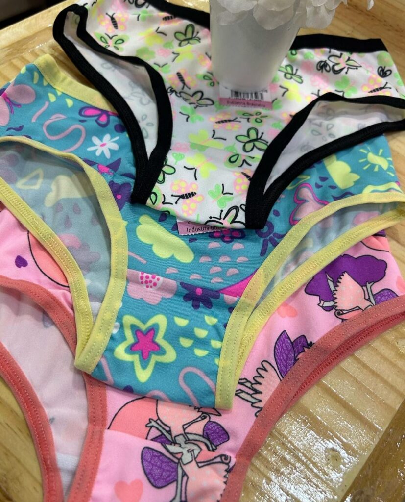 Calcinha Infantil Flor de Lis